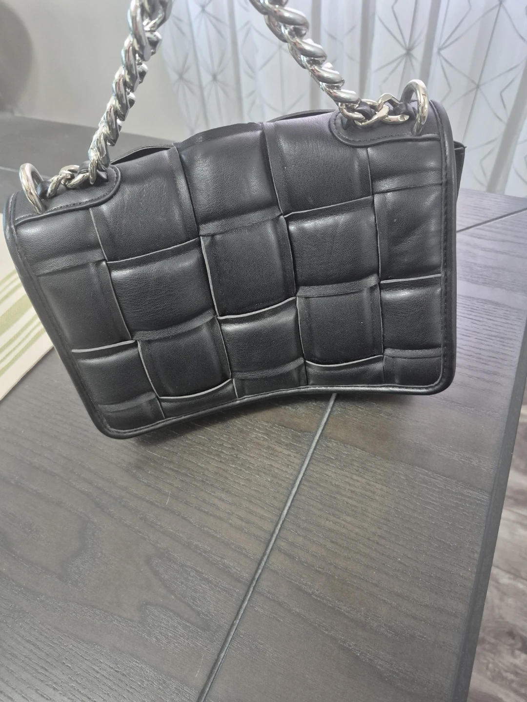 Black Leather Woven Shoulder Bag with Silver Chain - photo 3