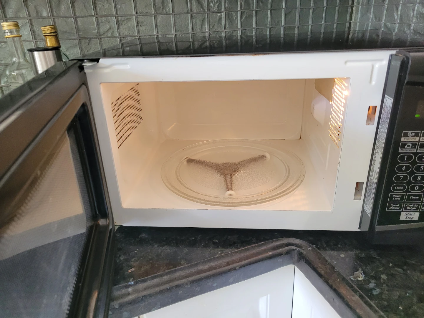 Danby Designer Microwave Oven - photo 2