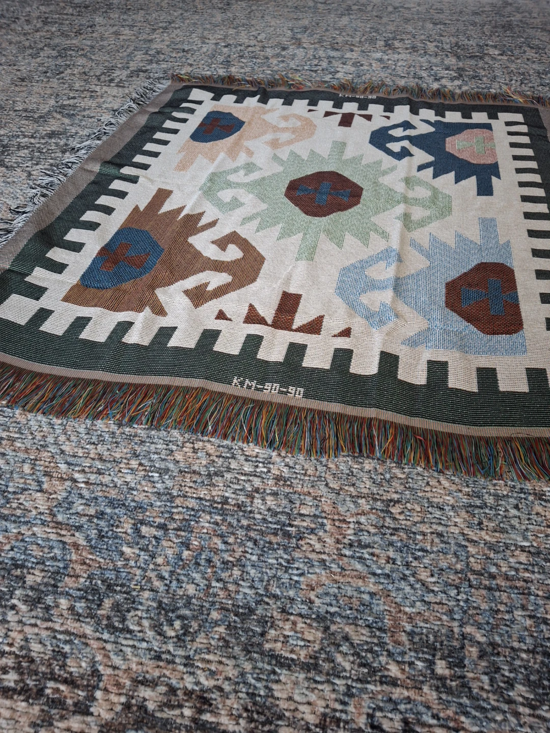 Tribal Pattern Throw Blanket - photo 4