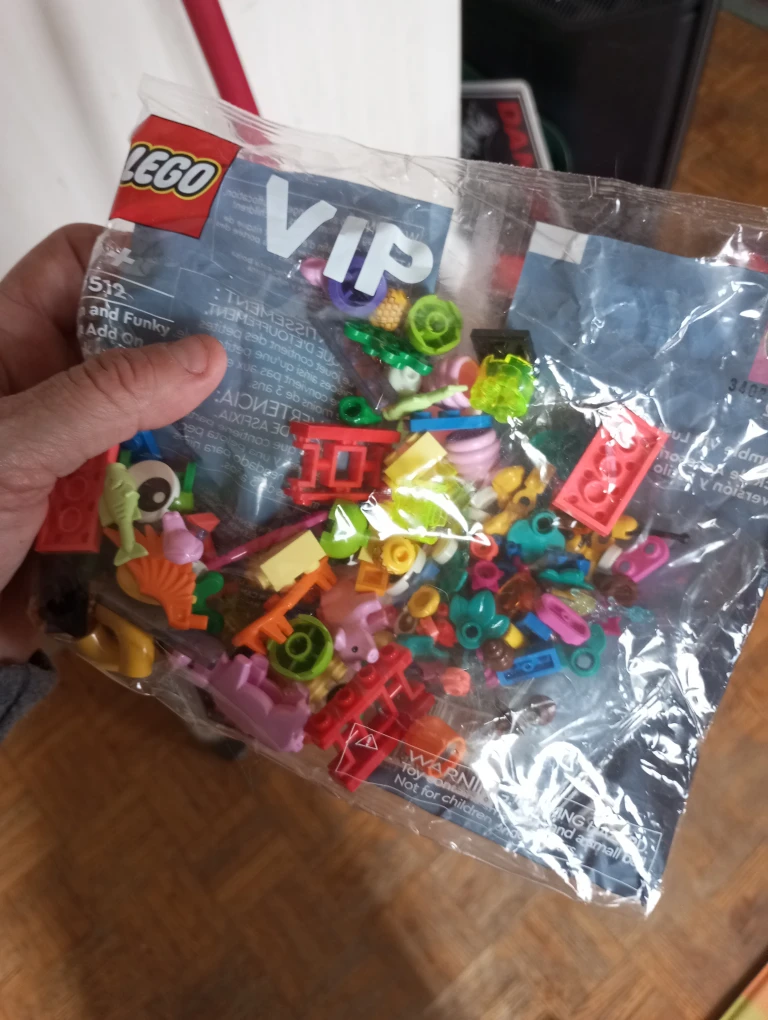 LEGO 40512 Fun and Funky VIP Add On Pack