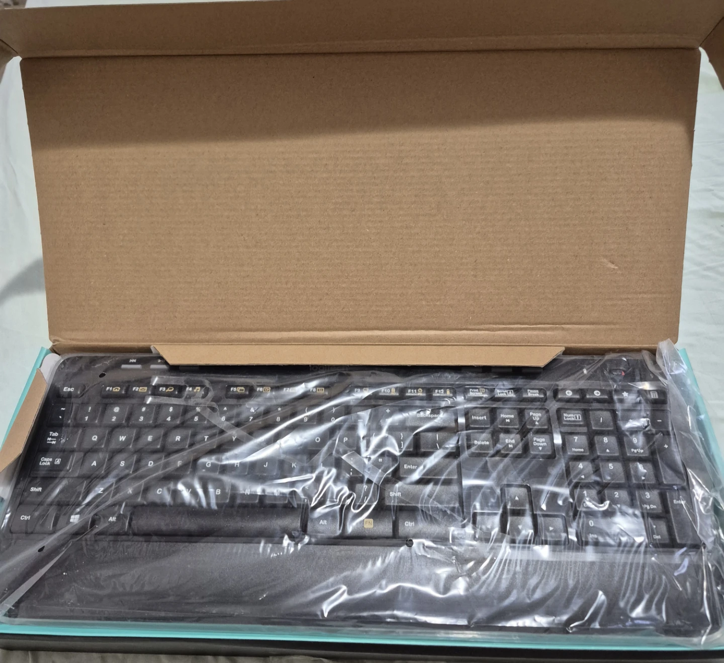 Logitech Advanced MK520 Wireless Keyboard - photo 2