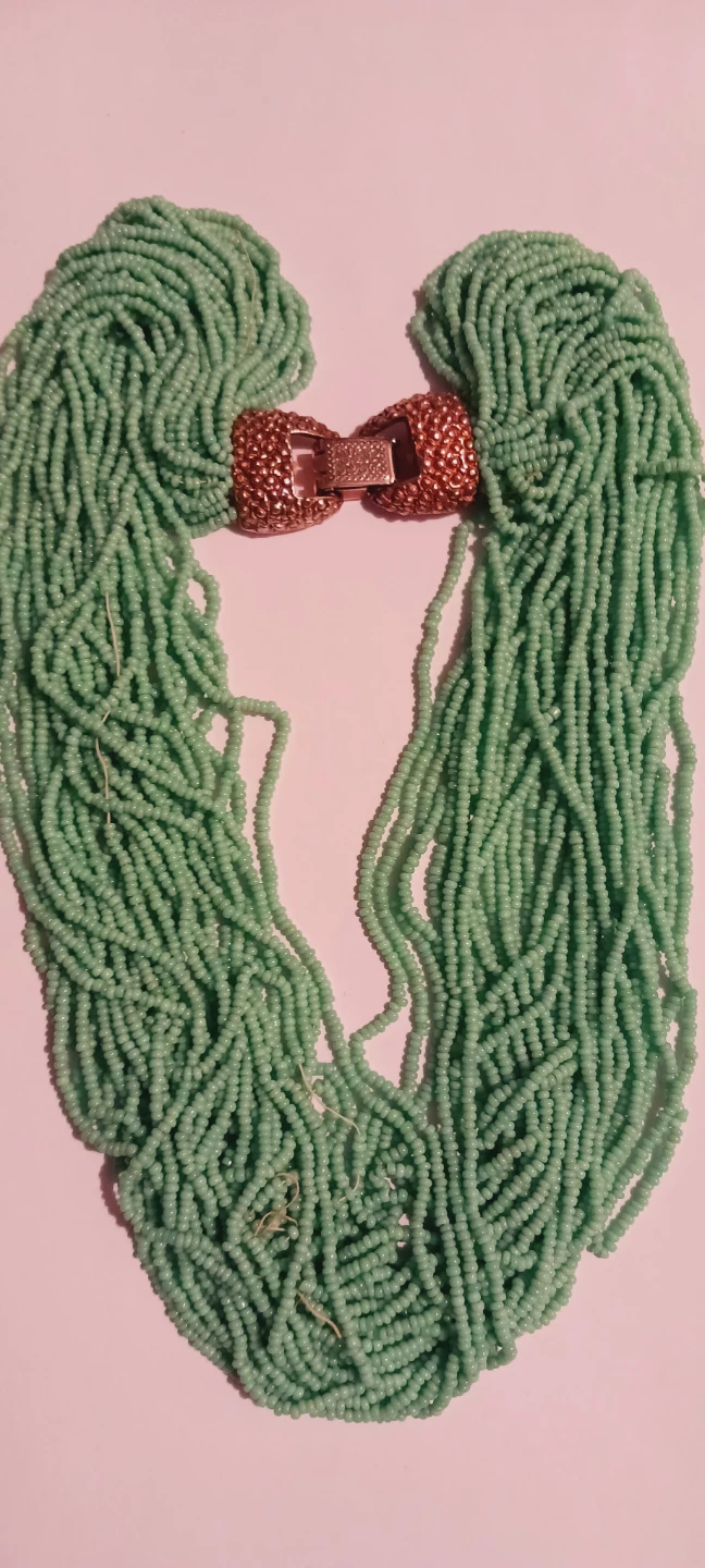 Turquoise Green Beaded Necklace with Beautiful Clasp - photo 3