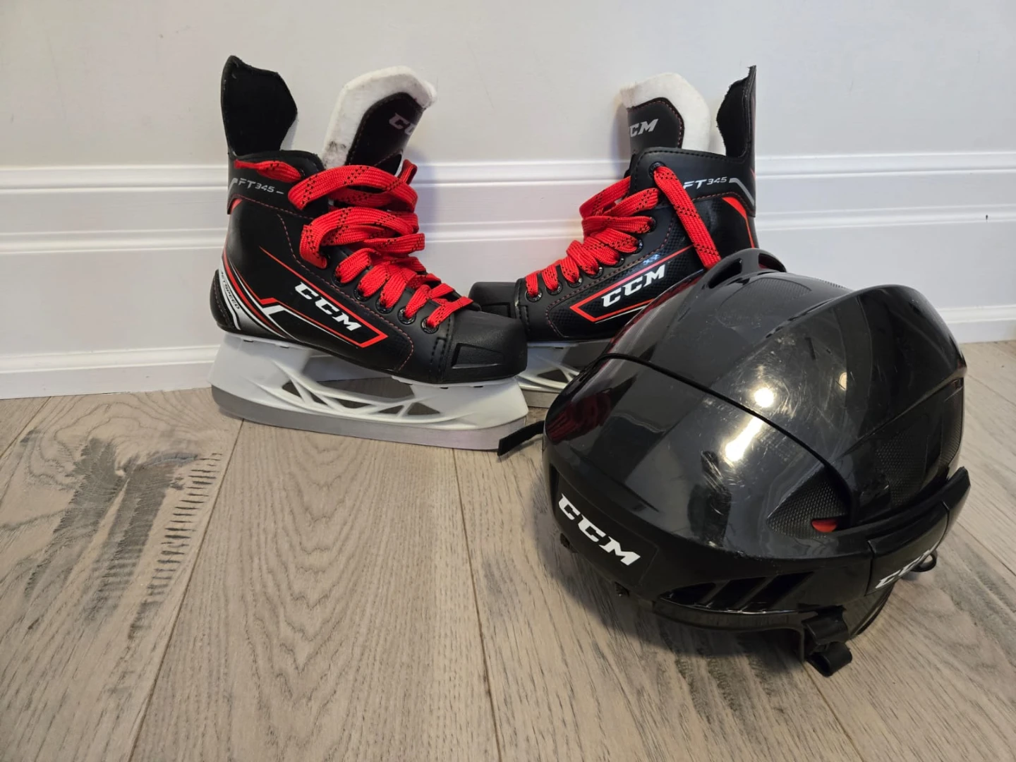 CCM Hockey Skates, Helmet, and Skate Canada Bag - photo 2