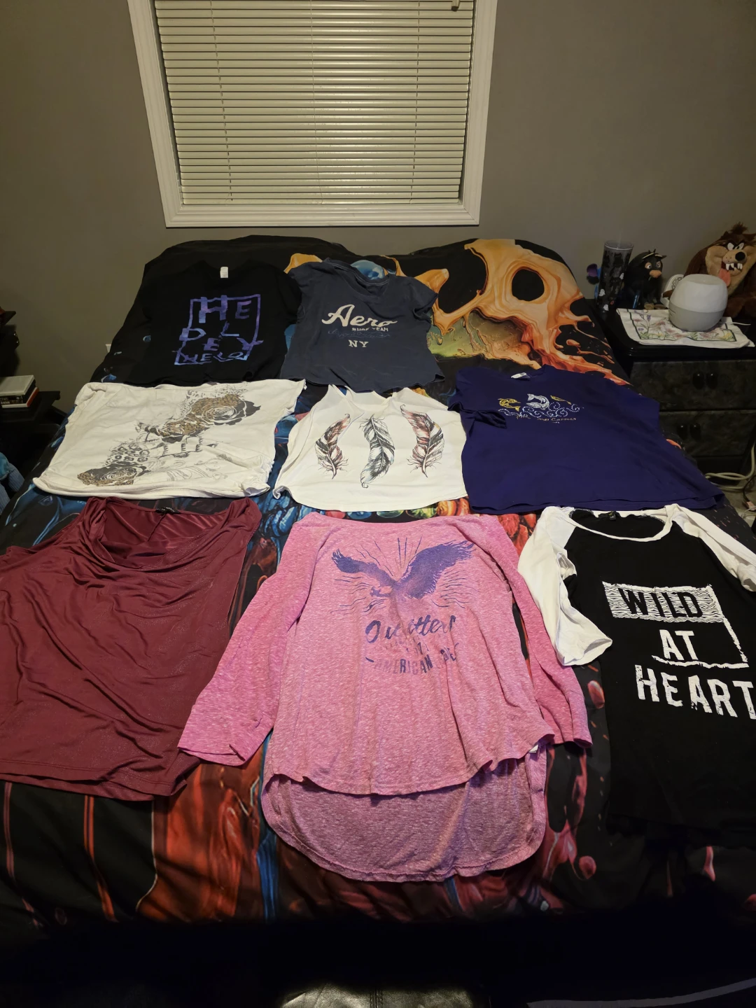 Bundle of 8 T-Shirts and Tops size large