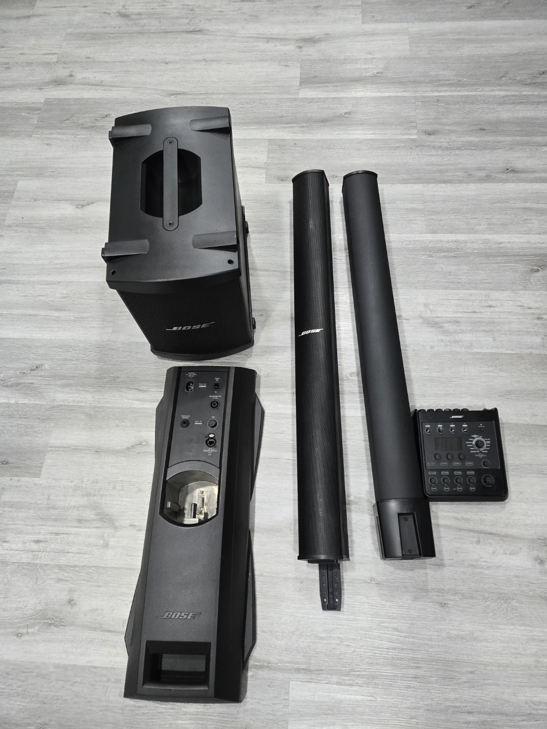 Bose L1 Model 1S Power Stand with T1 ToneMatch Audio Engine
