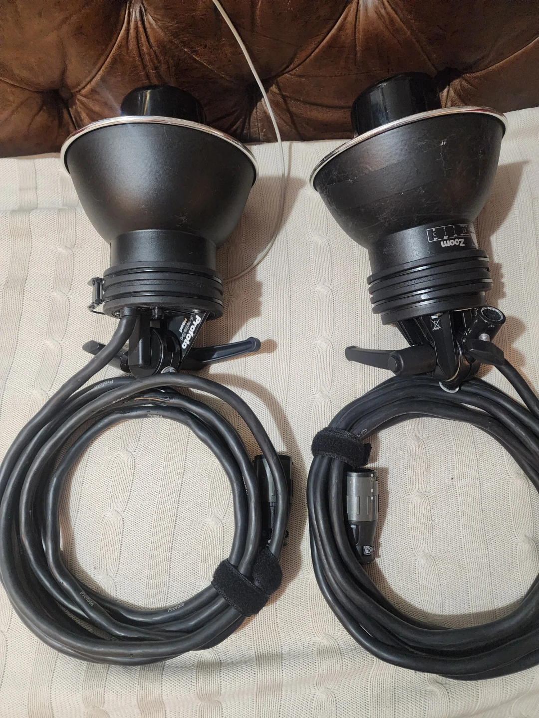 Profoto Acute2 1200 Strobe Kit - 2 Heads, Pack, 3 Cables & Case - photo 3