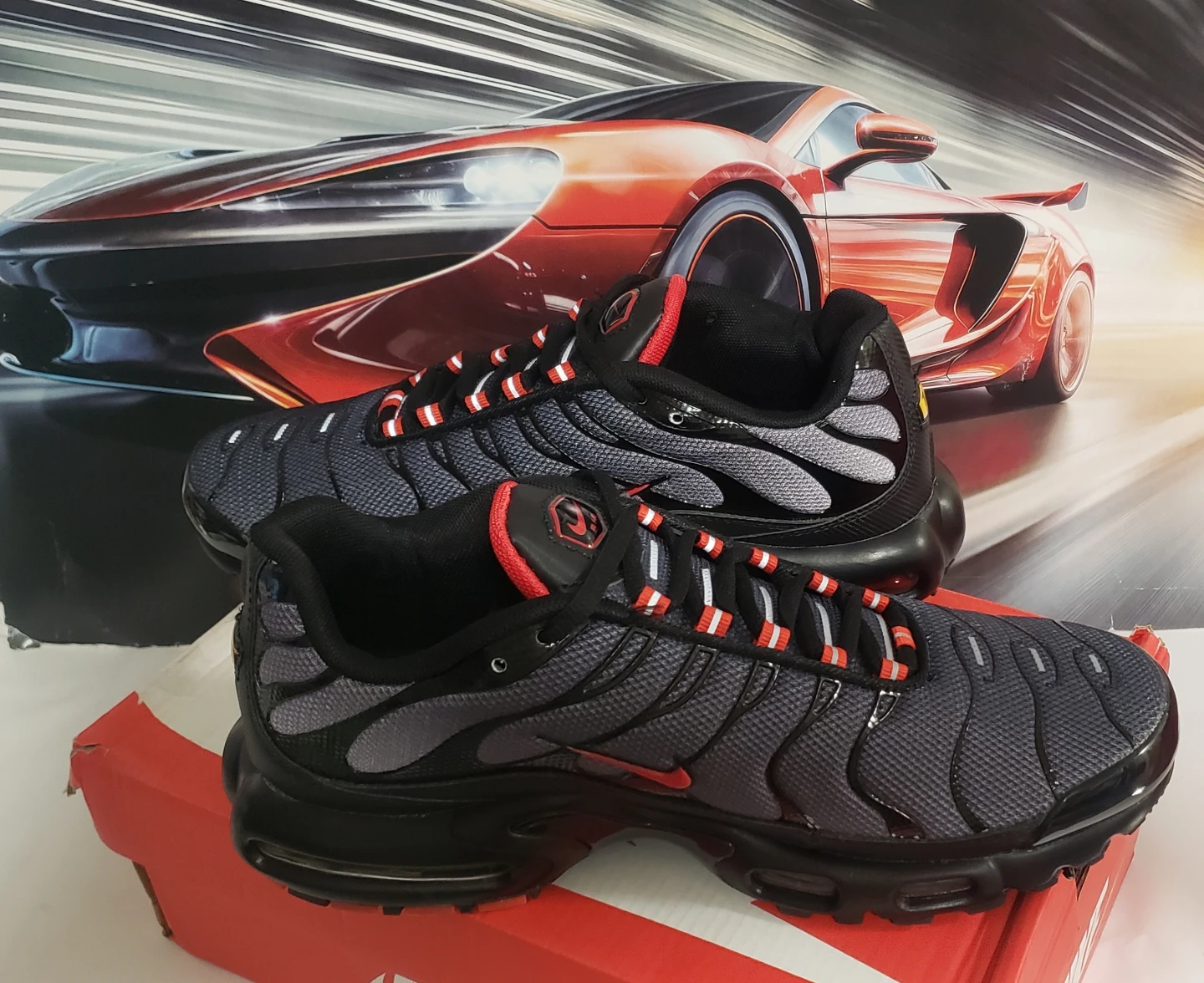 Brand new Air Max Dracula Size 9.5 - photo 3