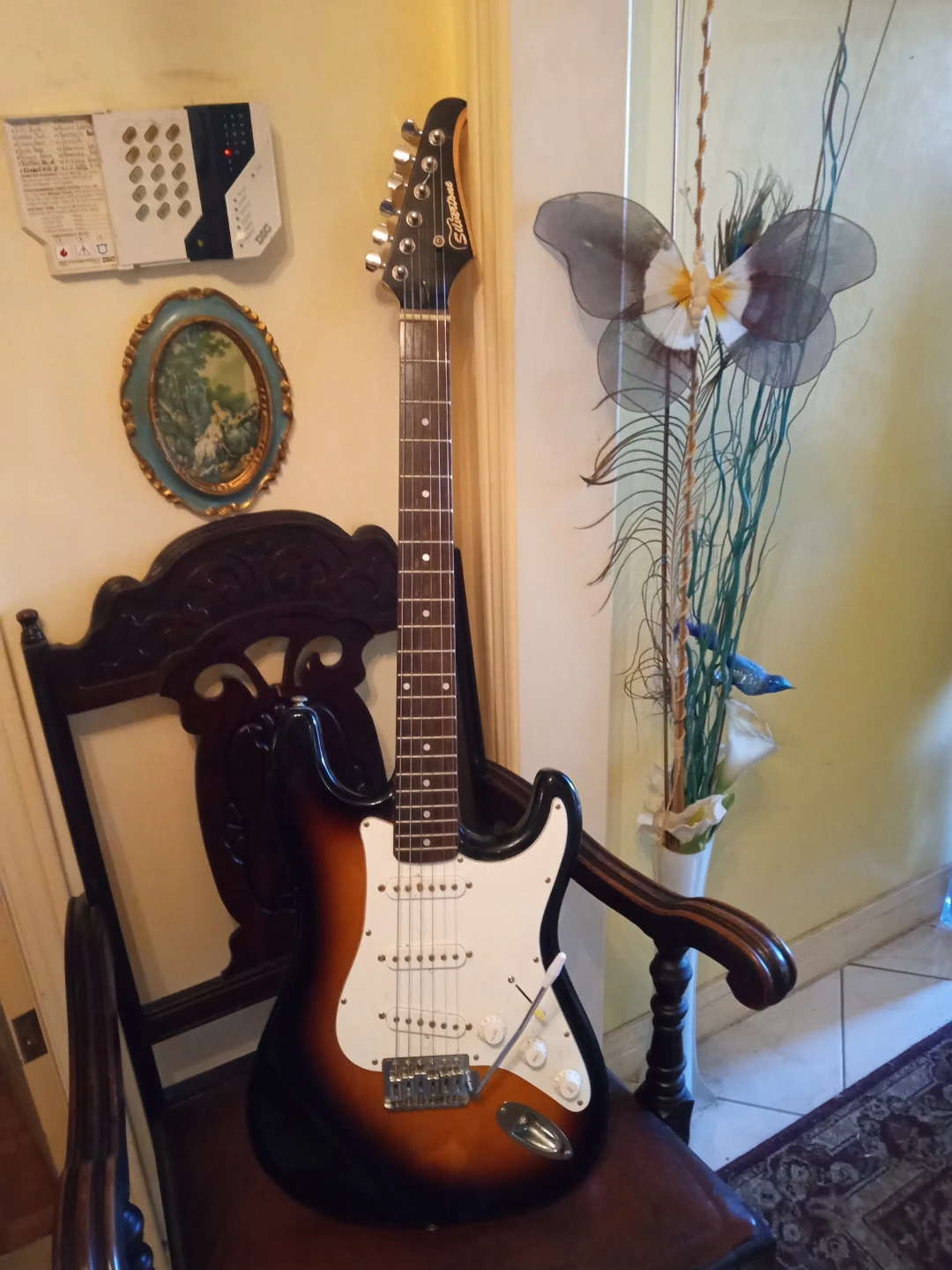 Vintage electric guitar!