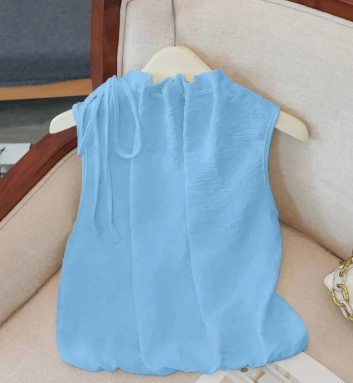 Sleeveless Light Blue Blouse - photo 2