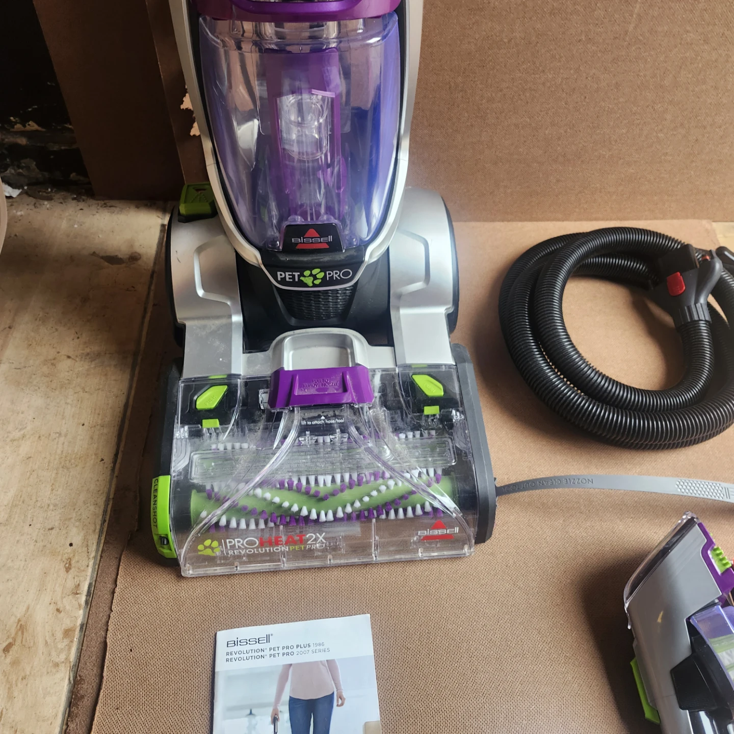 Bissell ProHeat 2X Revolution Pet Pro Carpet Cleaner - photo 4