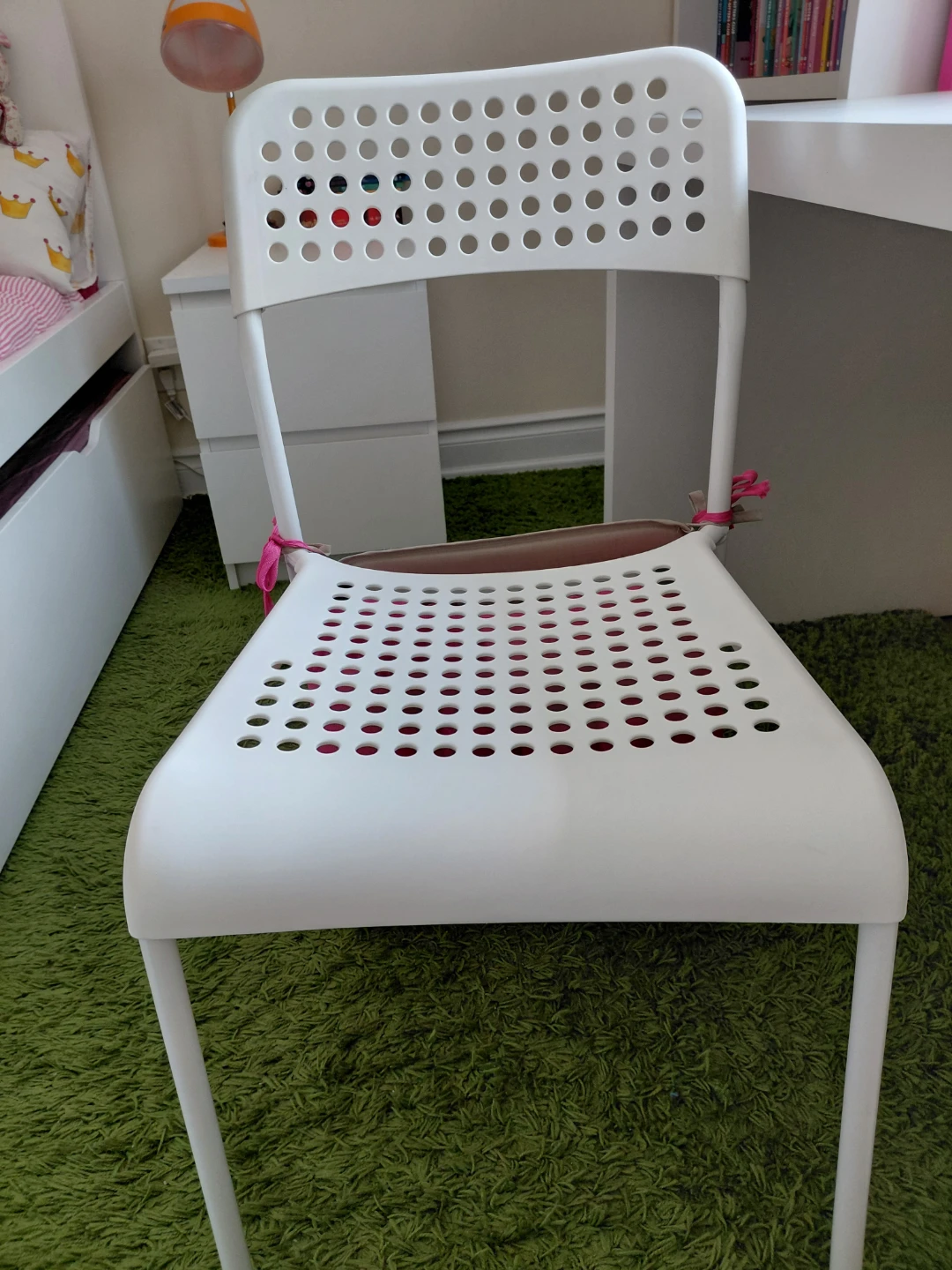IKEA Mammut Chair with Pink Cushion - photo 2