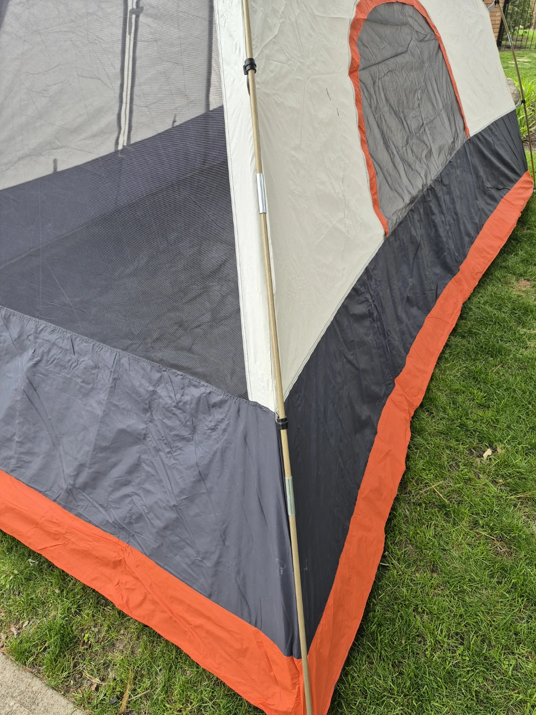 Beautiful Woods Two Room Family Dome Tent - 6 Person - photo 5
