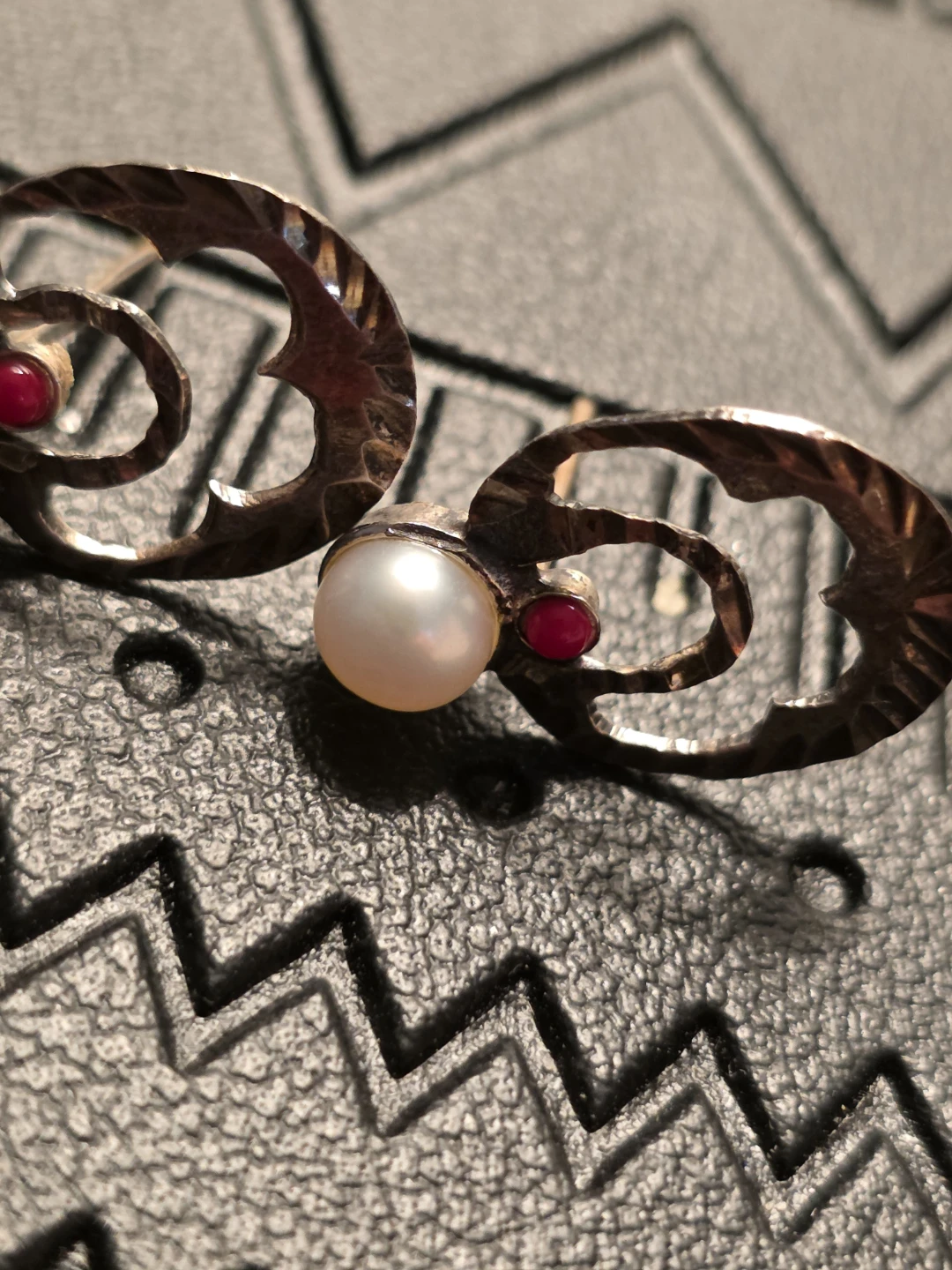 Vintage Earrings - photo 3