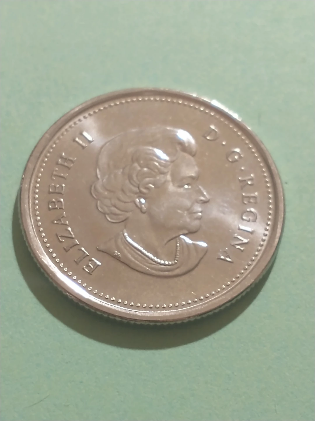 Beautiful 2010 Canada uncirculated colorized quarter KM #1028 - photo 2