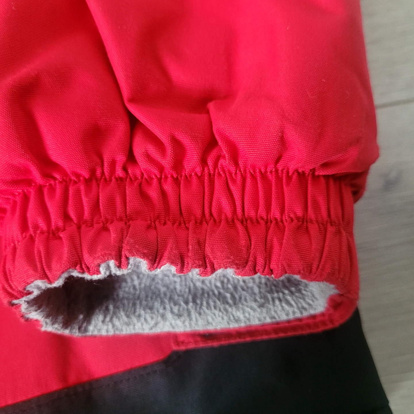 OshKosh B'gosh Red and Black Winter Jacket Size 10 - photo 2