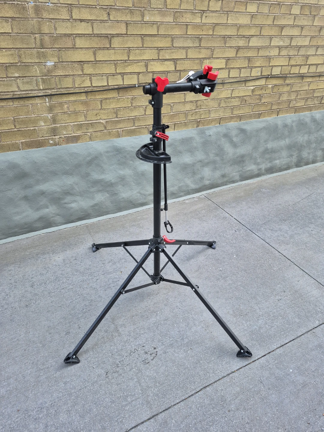 Pro Bike Repair Stand - photo 2