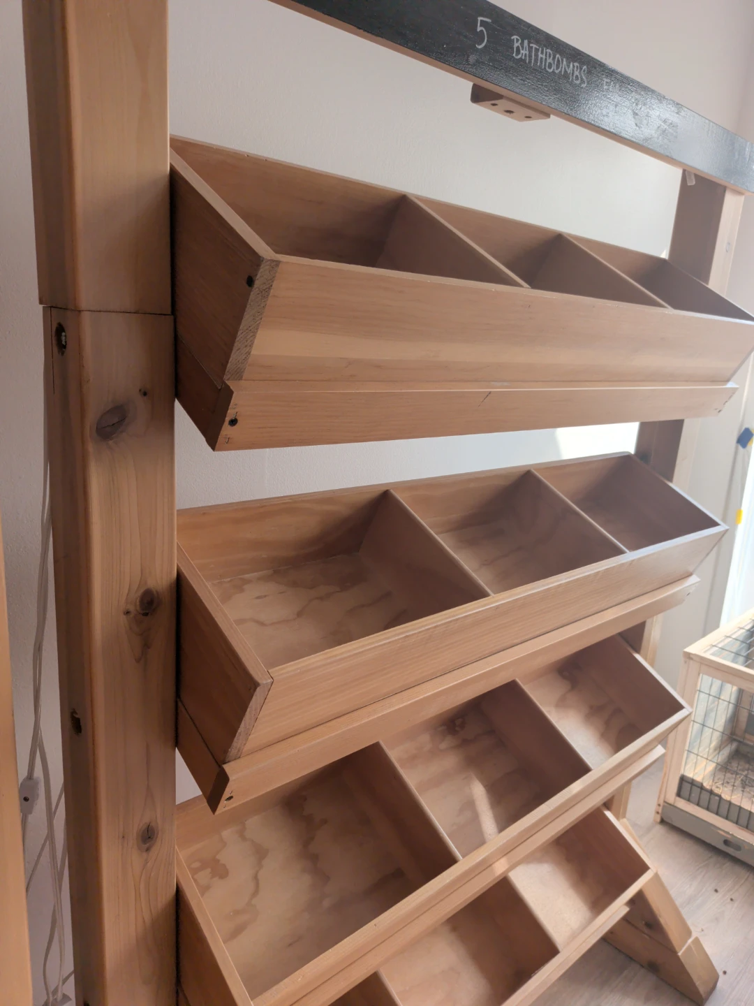 Wooden Display Shelf with 4 Tiers - photo 3