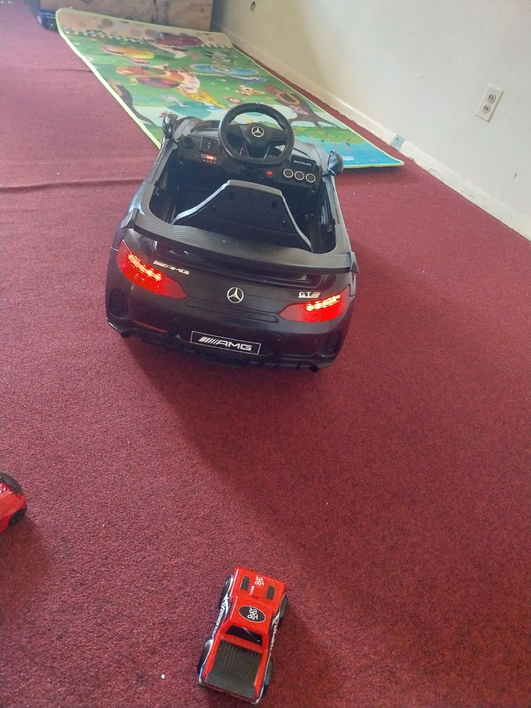 Black Mercedes-Benz AMG Ride-On Car - photo 4