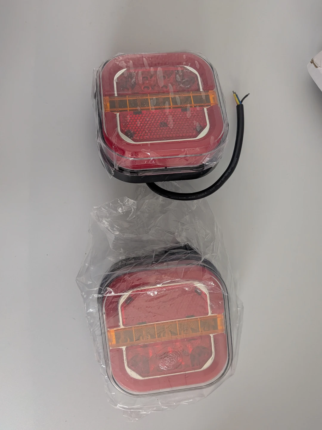 LED Hamburger Trailer Lights - Red (Set of 2) - photo 3