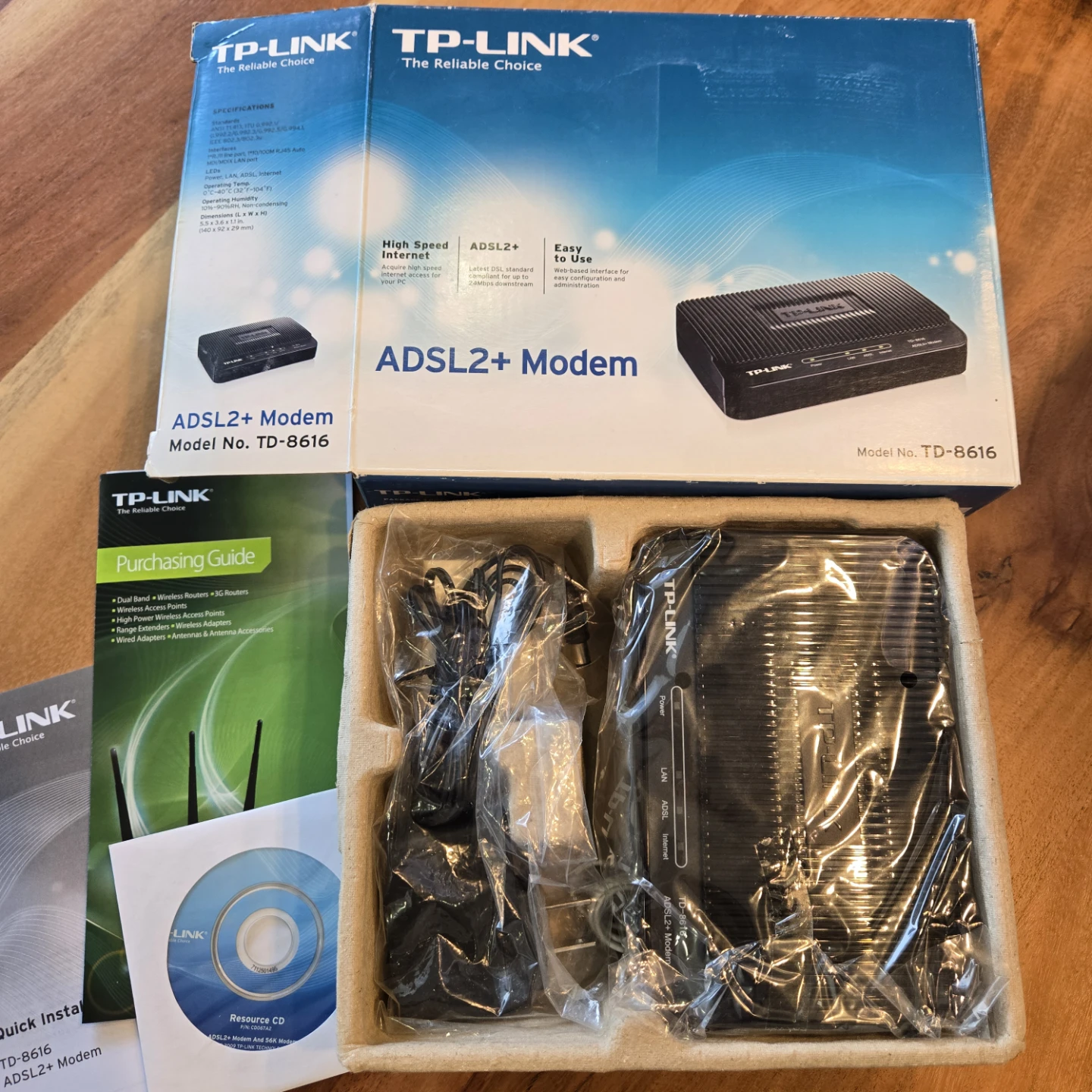 New. TP-Link ADSL2+ Modem TD-8616 router wifi