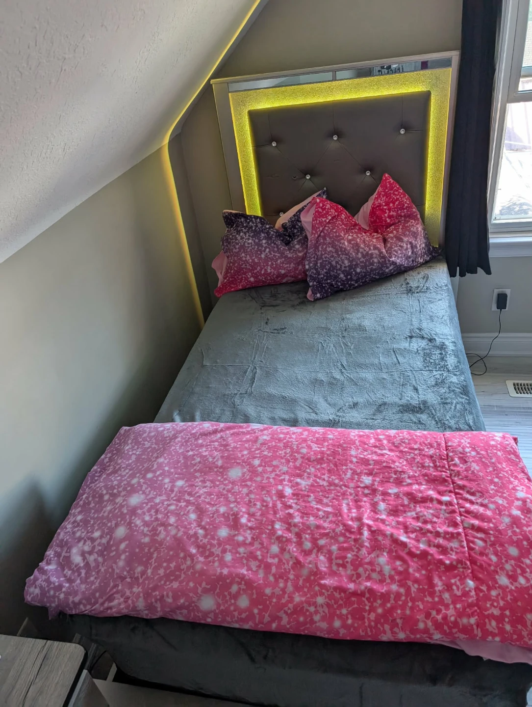 Twin Bed Frame with Headboard and Bedding - photo 2