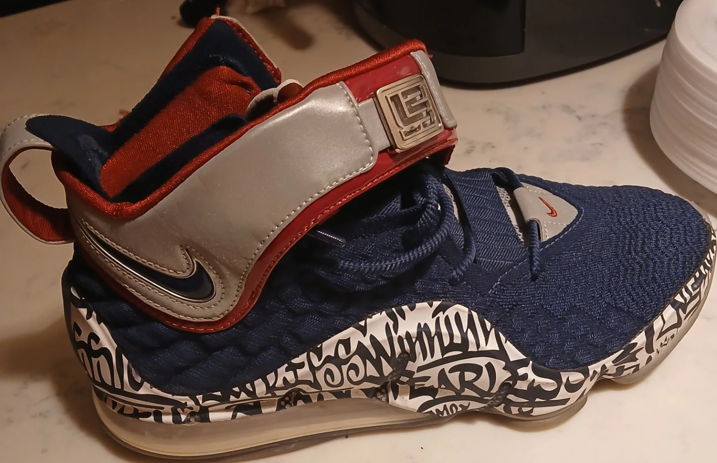 Nike LeBron 17 "Graffiti" Men's Basketball Shoes