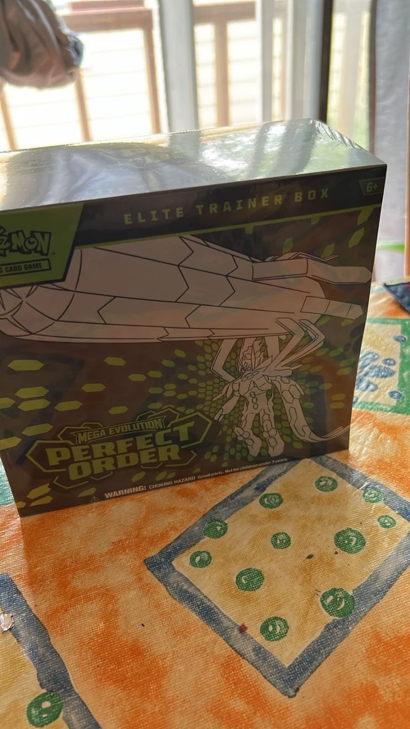 Pokemon Elite Trainer Box