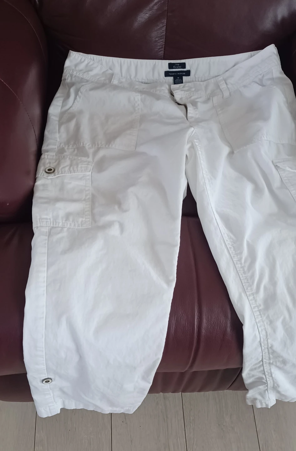 Tommy Hilfiger White Crop Capris Size 10