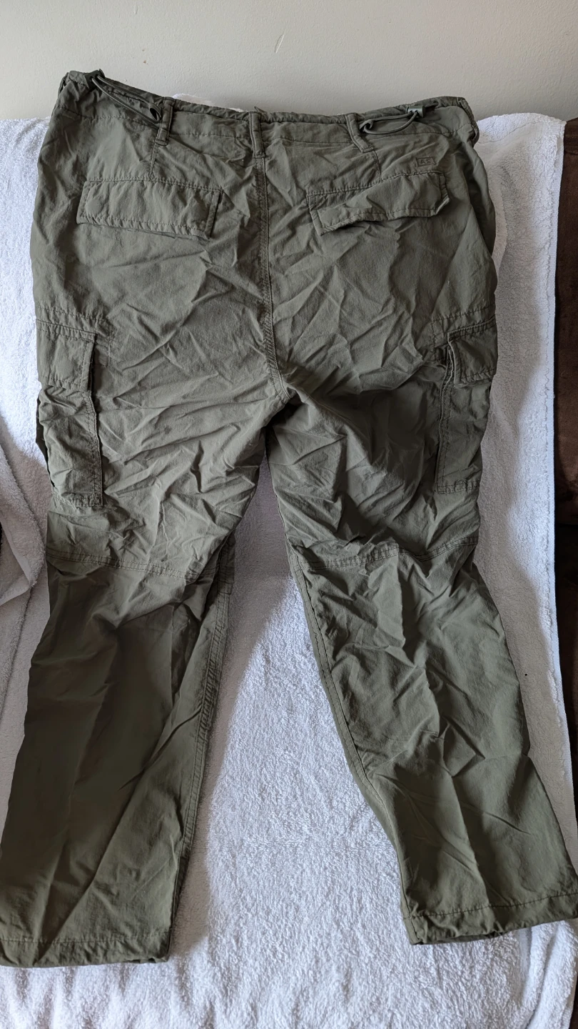 American Eagle Women Cargo Pants - Khaki