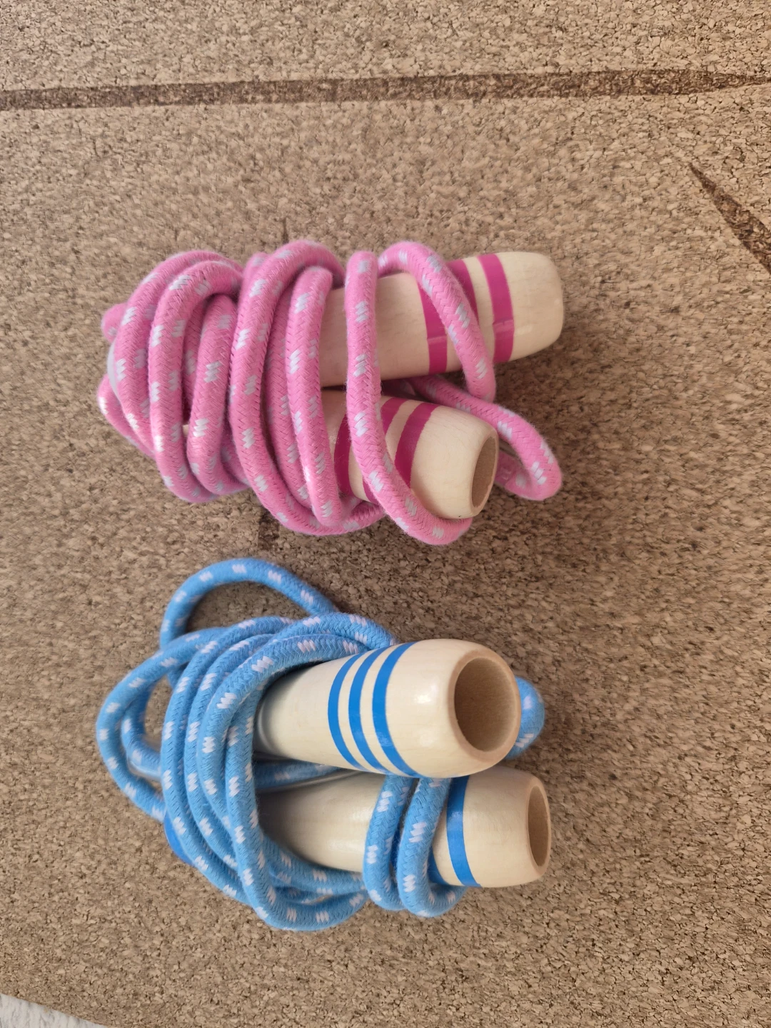 Kids Jump Ropes (Pink and Blue) free