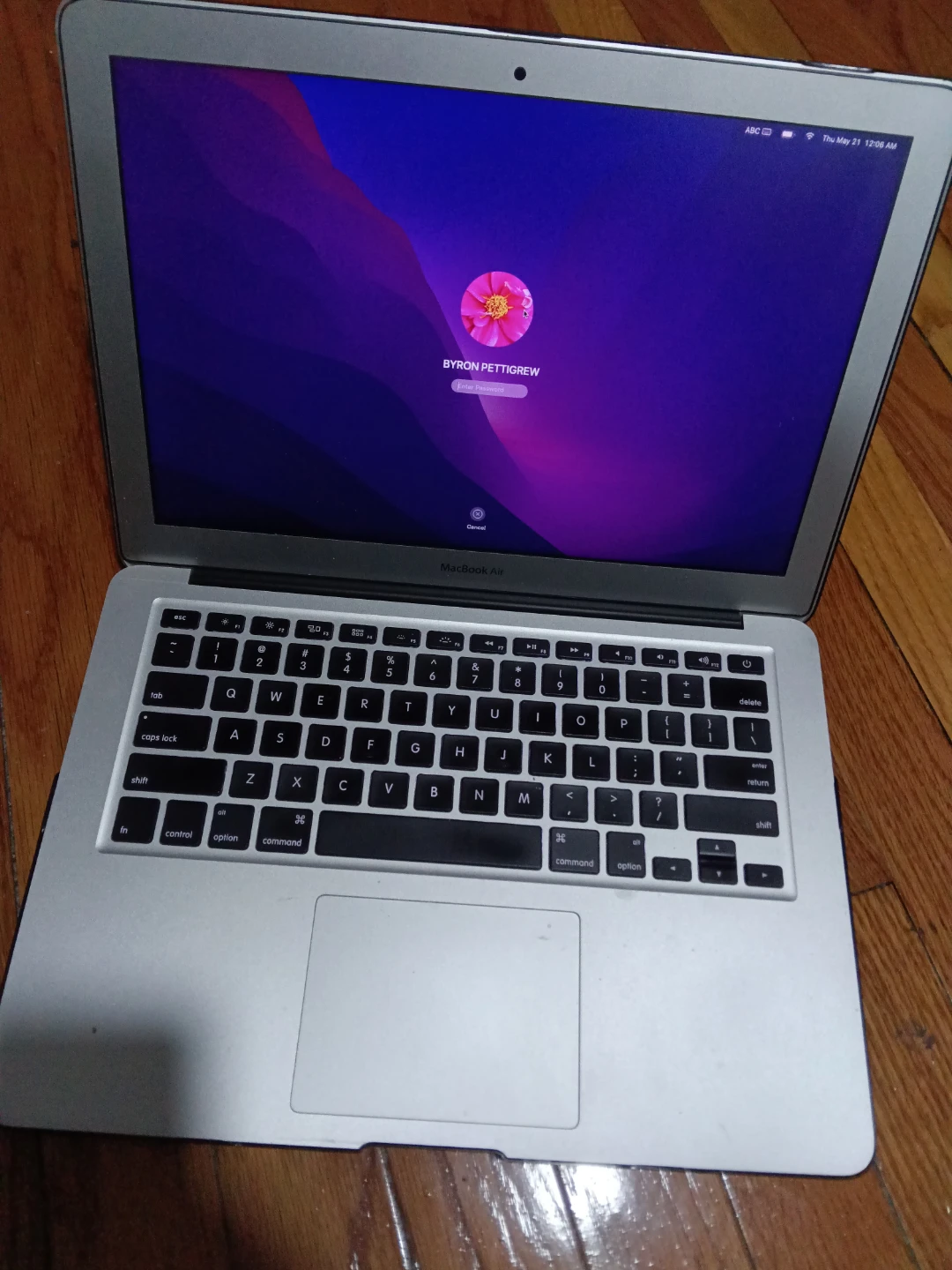 Apple MacBook Air Laptop - photo 2