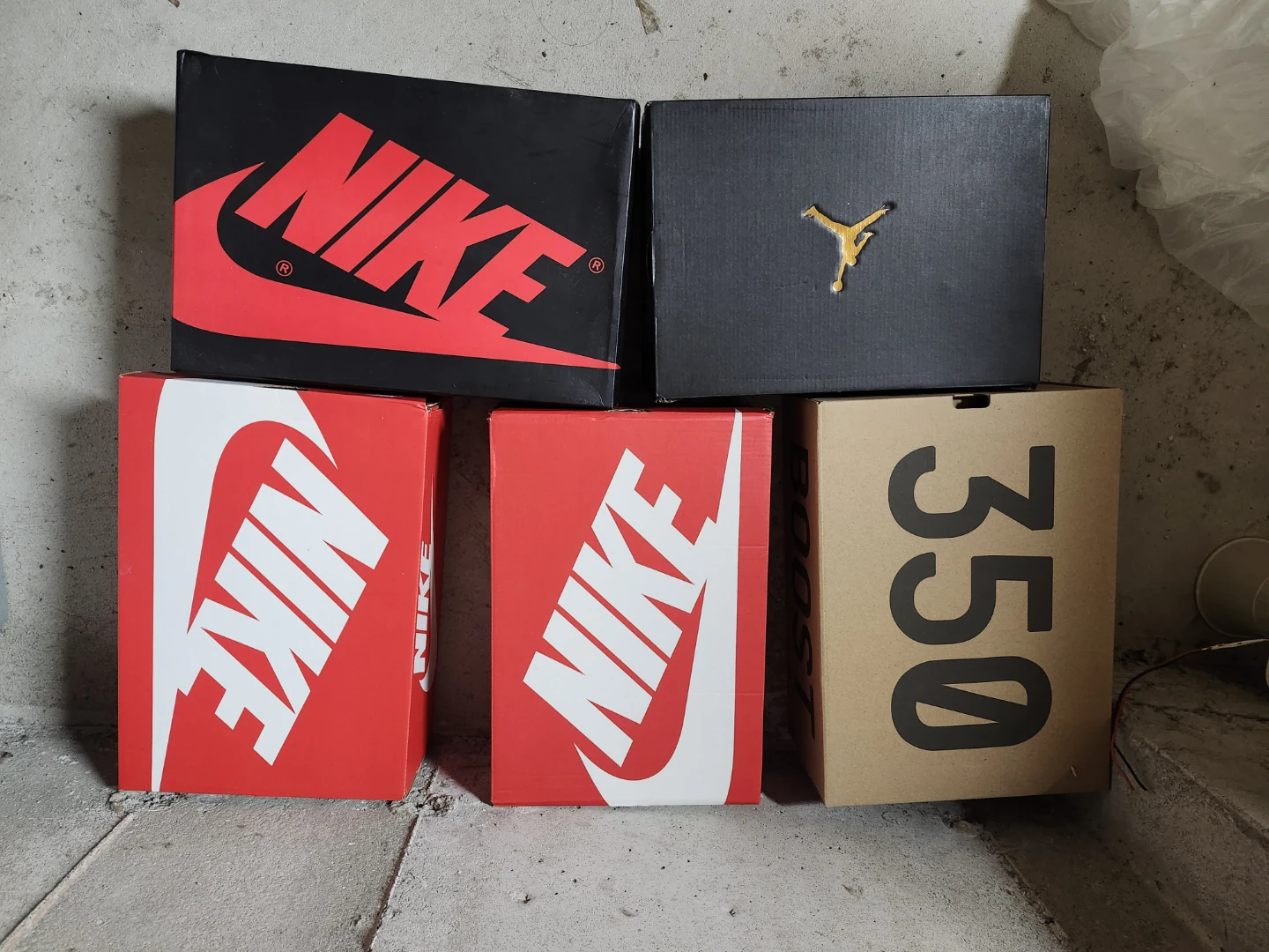 Nike, Jordan, and Yeezy Shoe Boxes