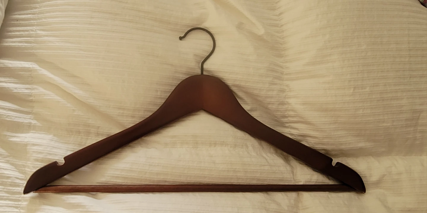 🧥 Large Lot of Wooden Clothes Hangers 👚 - photo 3
