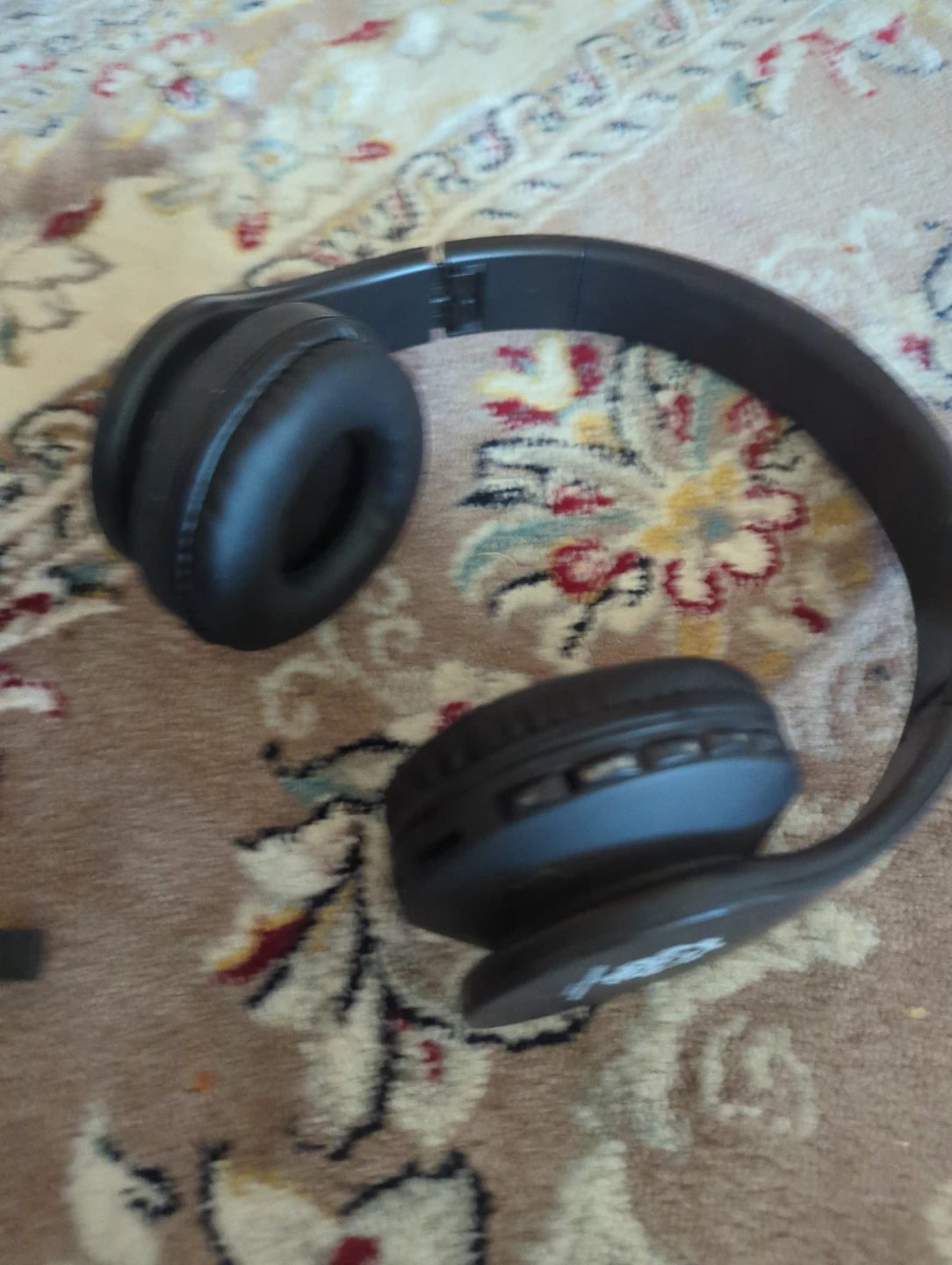 Black Wireless Headphones - photo 5