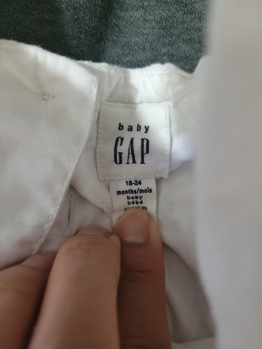 Baby Gap White Dress with Rainbow Smocking - 18-24 Months - photo 3