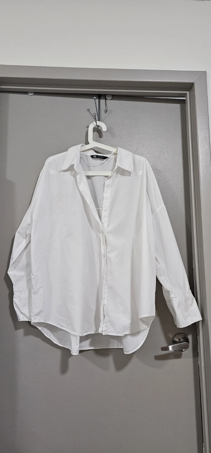 Zara White Button-Up Shirt