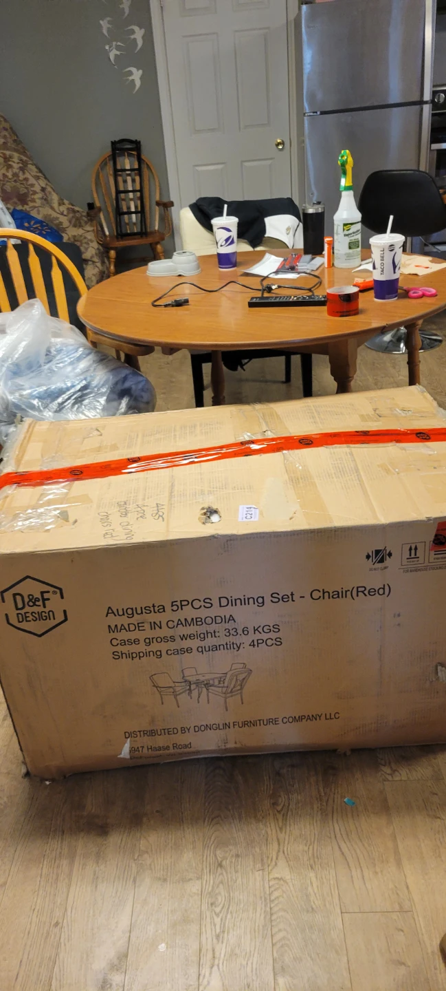 D&F Design Augusta 4 Piece Dining Set - bnib Red Chairs - photo 3