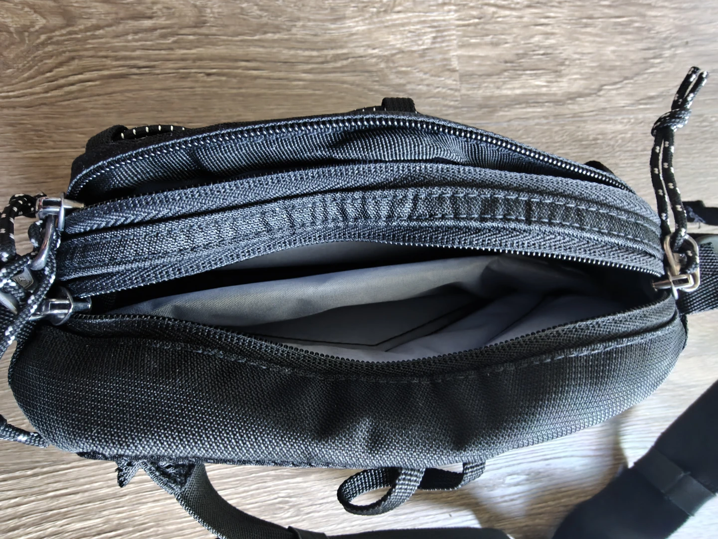 Patagonia Black Waist Bag - photo 3