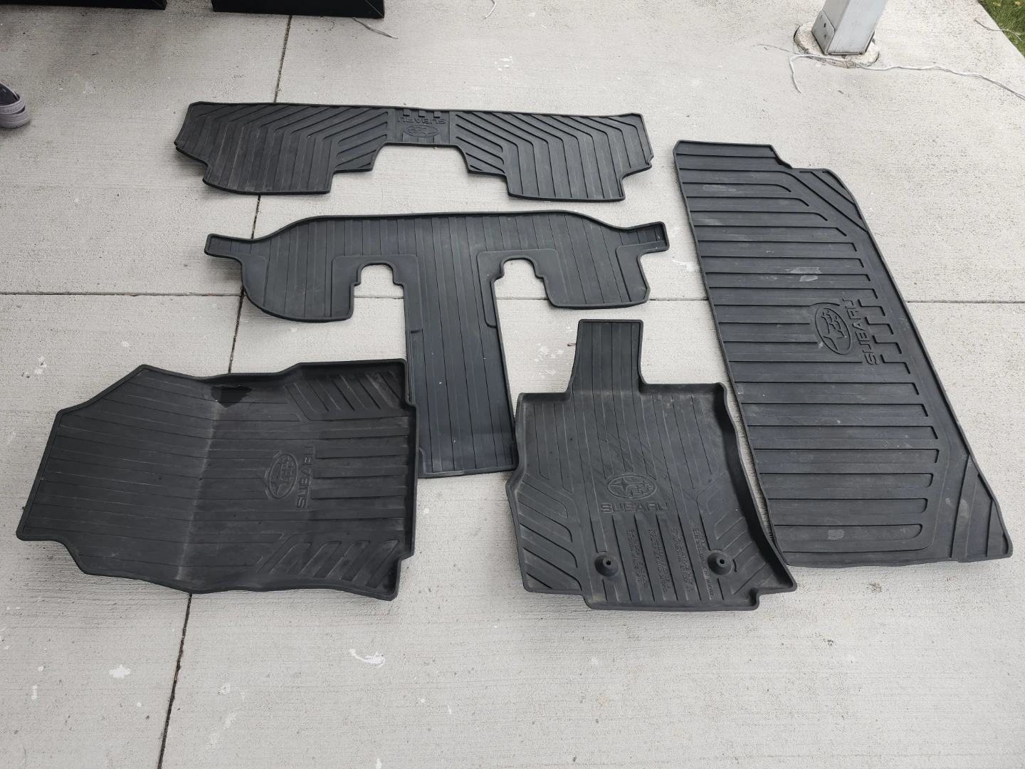 Set of Subaru Acent All-Weather Floor Mats