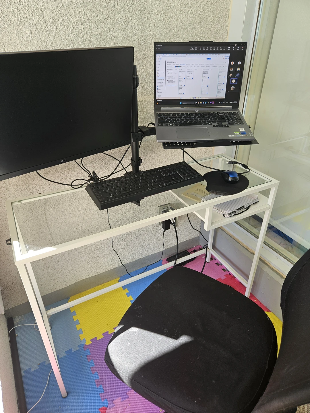 Ikea desk - photo 2