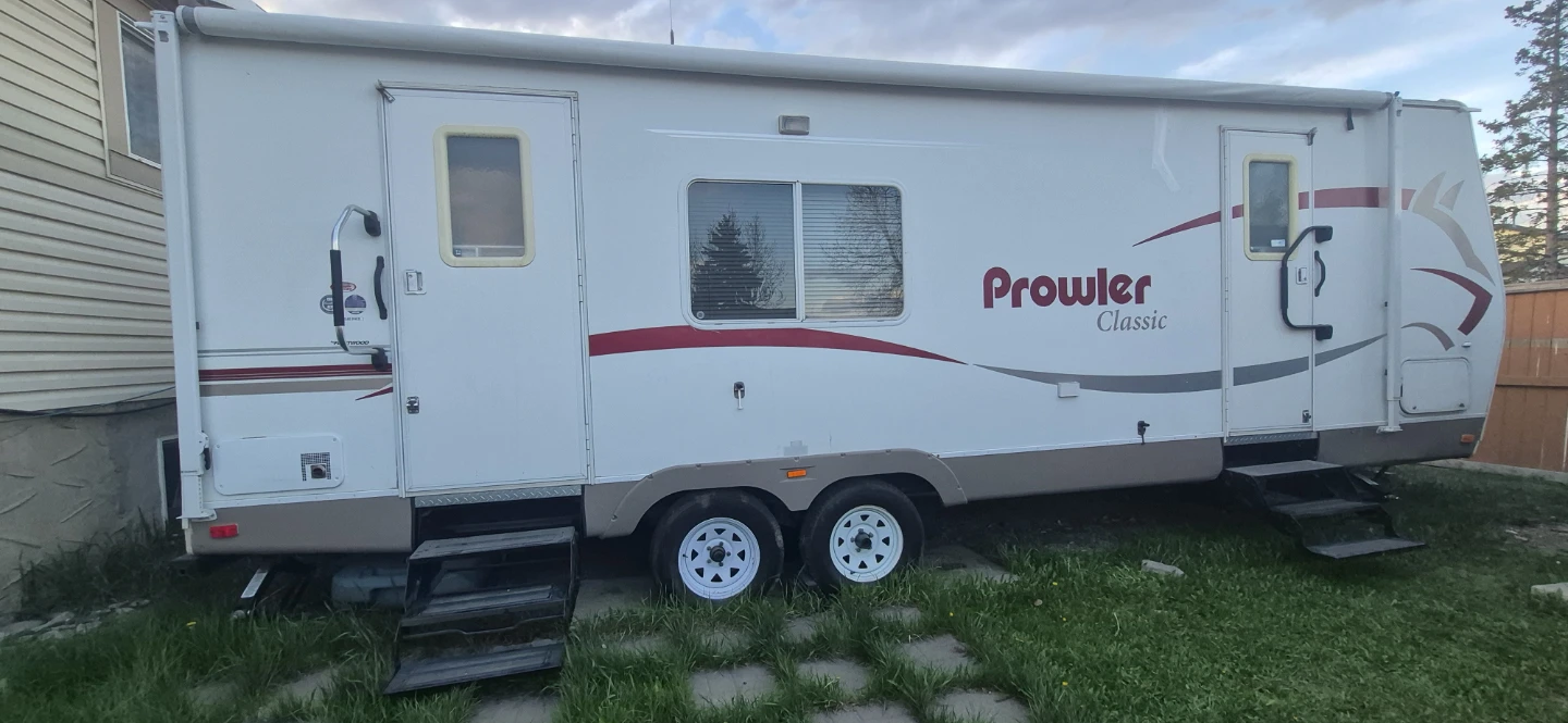 Fleetwood Prowler Classic 240 RKS Travel Trailer