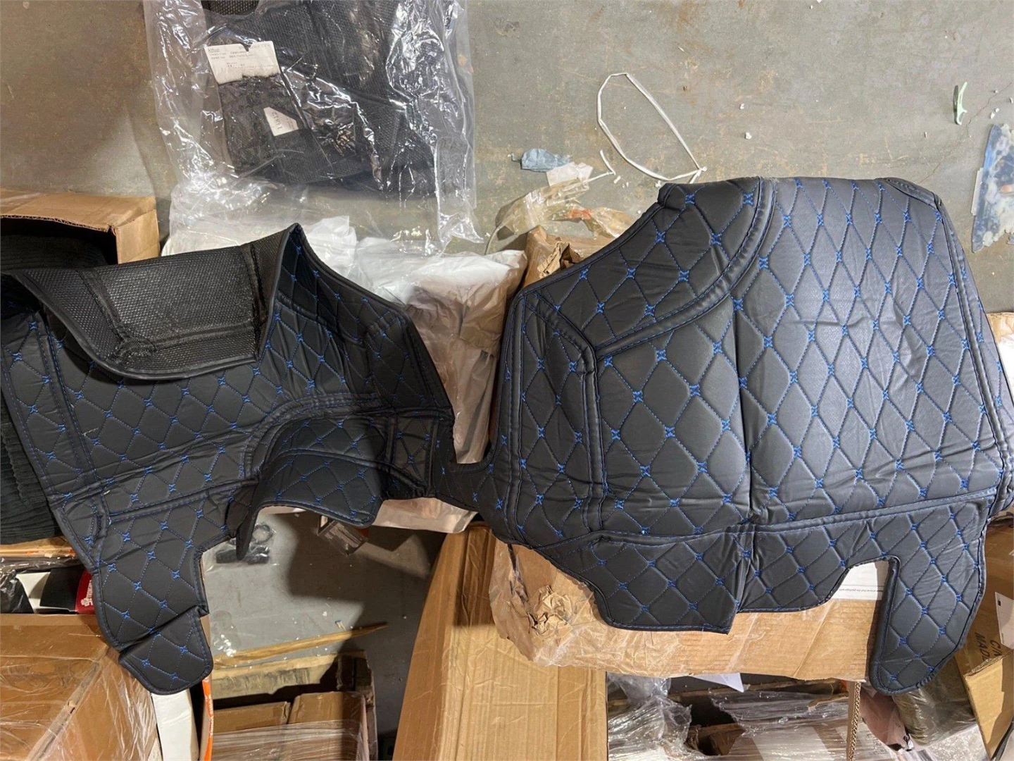 Car Floor Mats Black with Blue Stitching - photo 2