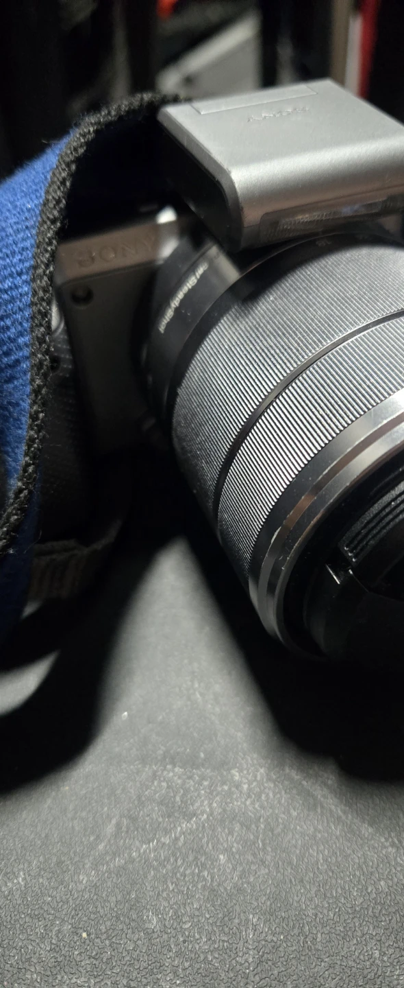 Sony Nex5n Pocket DSLR Camera w/18-55mm Sony lens & Flash - photo 2
