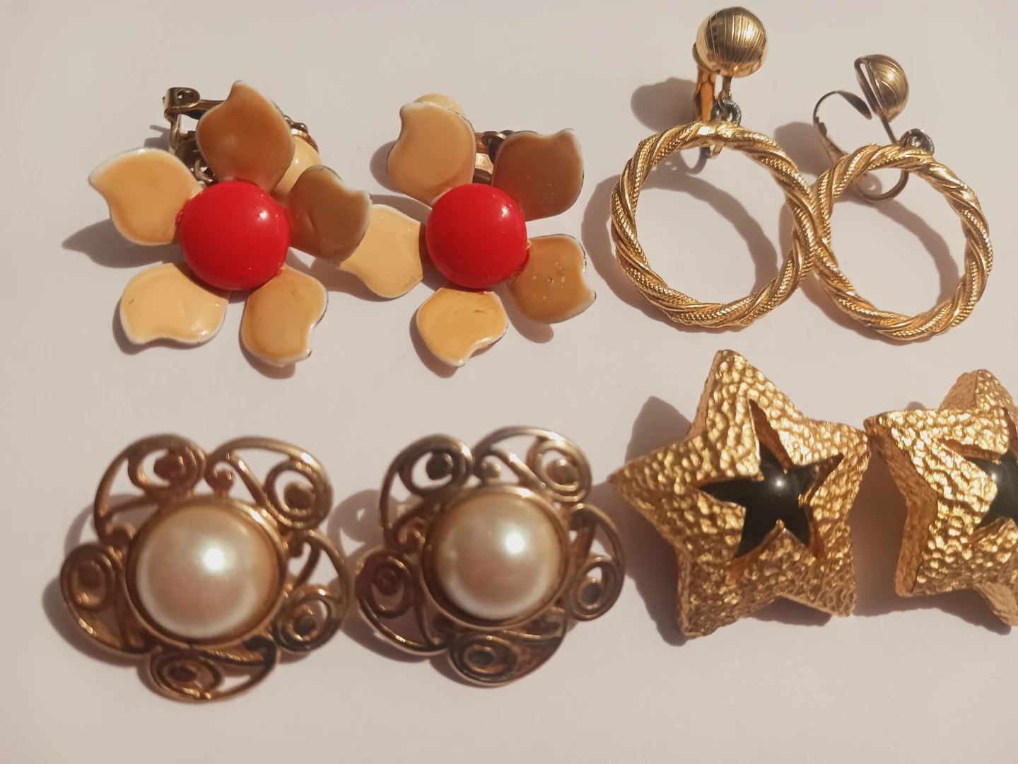 Gorgeous Vintage Clip-On Earrings. $7 each - photo 4