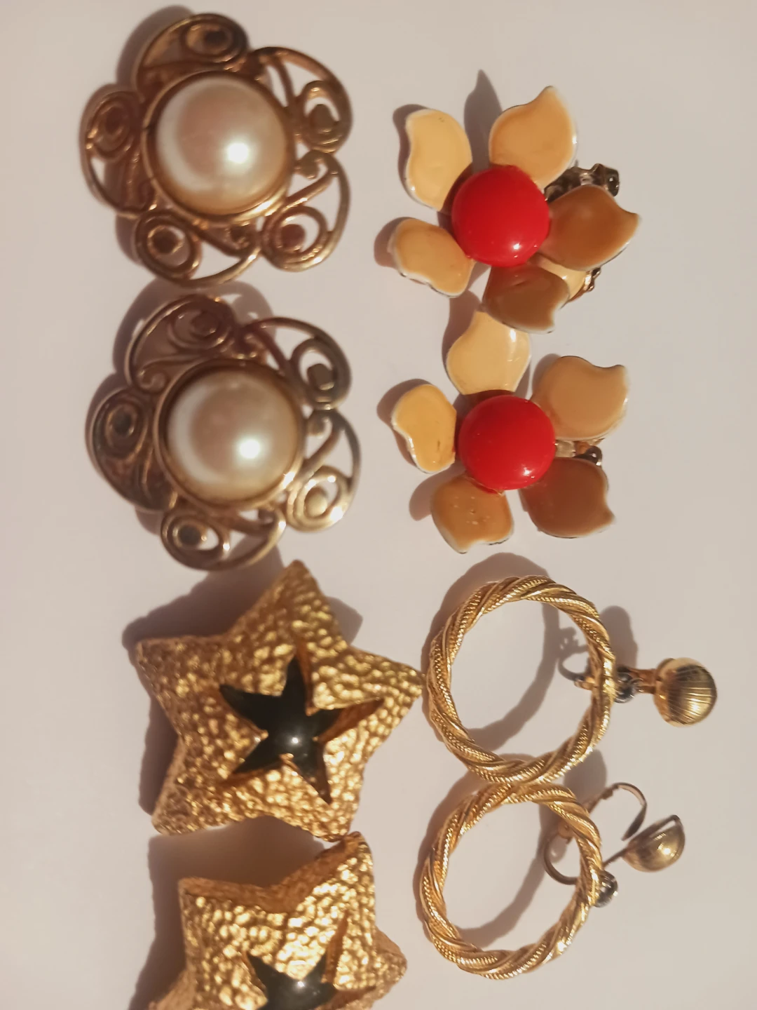 Gorgeous Vintage Clip-On Earrings. $7 each - photo 5