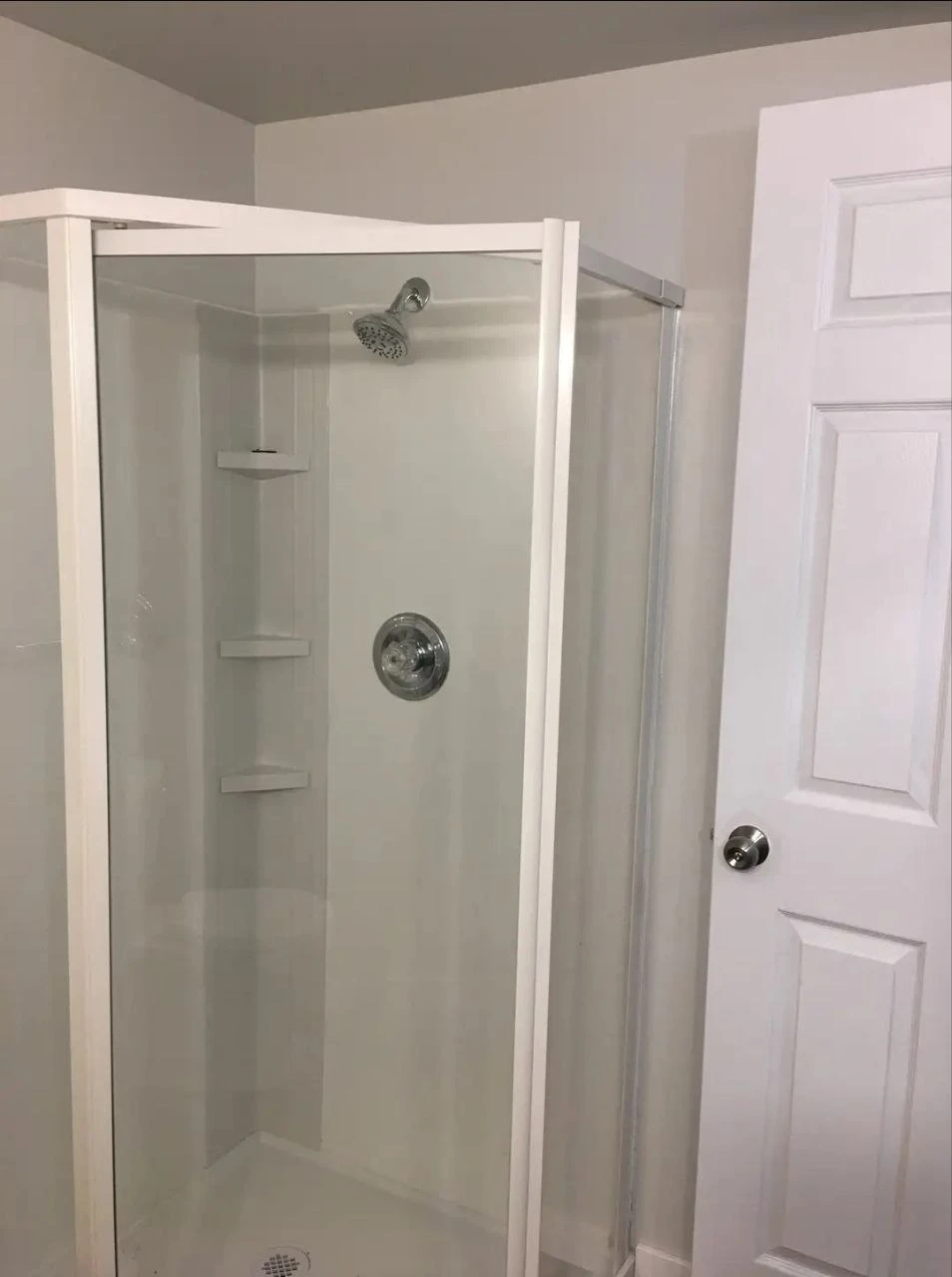 2bd 1 bath house for rent - photo 2