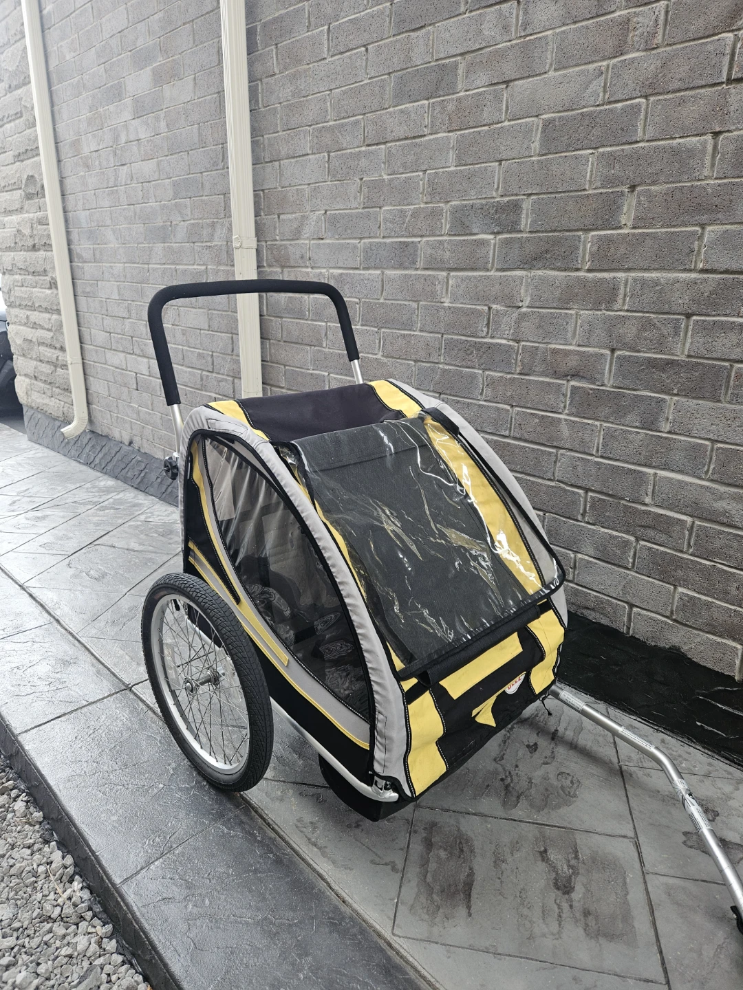Bell Bike Trailer- fits 2 kids under 8years.