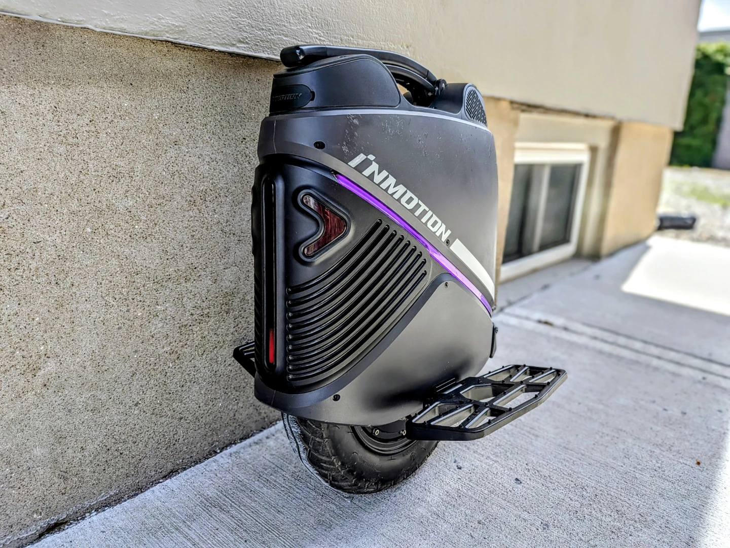 INMOTION V11 Electric Unicycle - photo 3