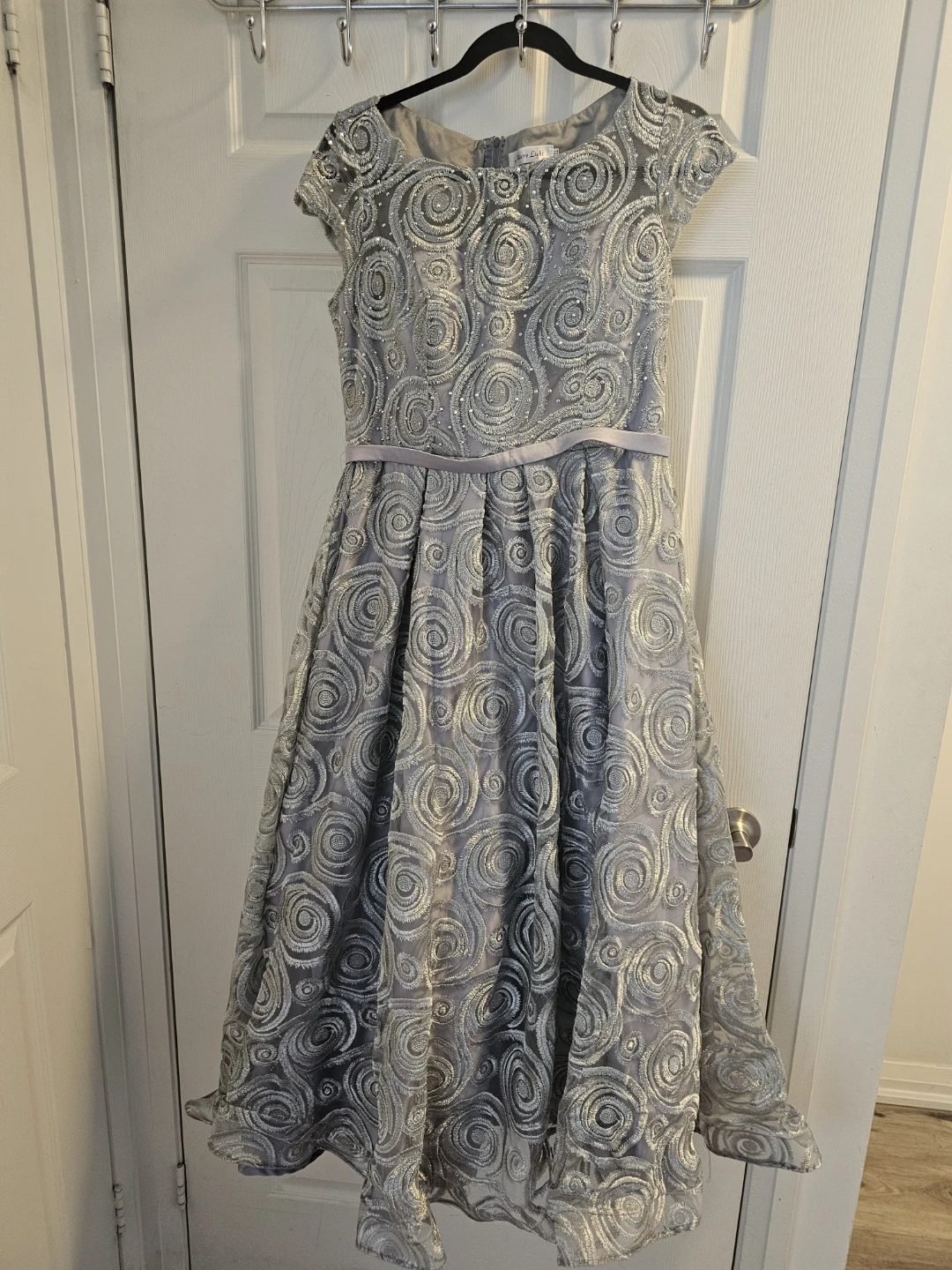 Grey Embroidered Cap Sleeve Formal Dress
