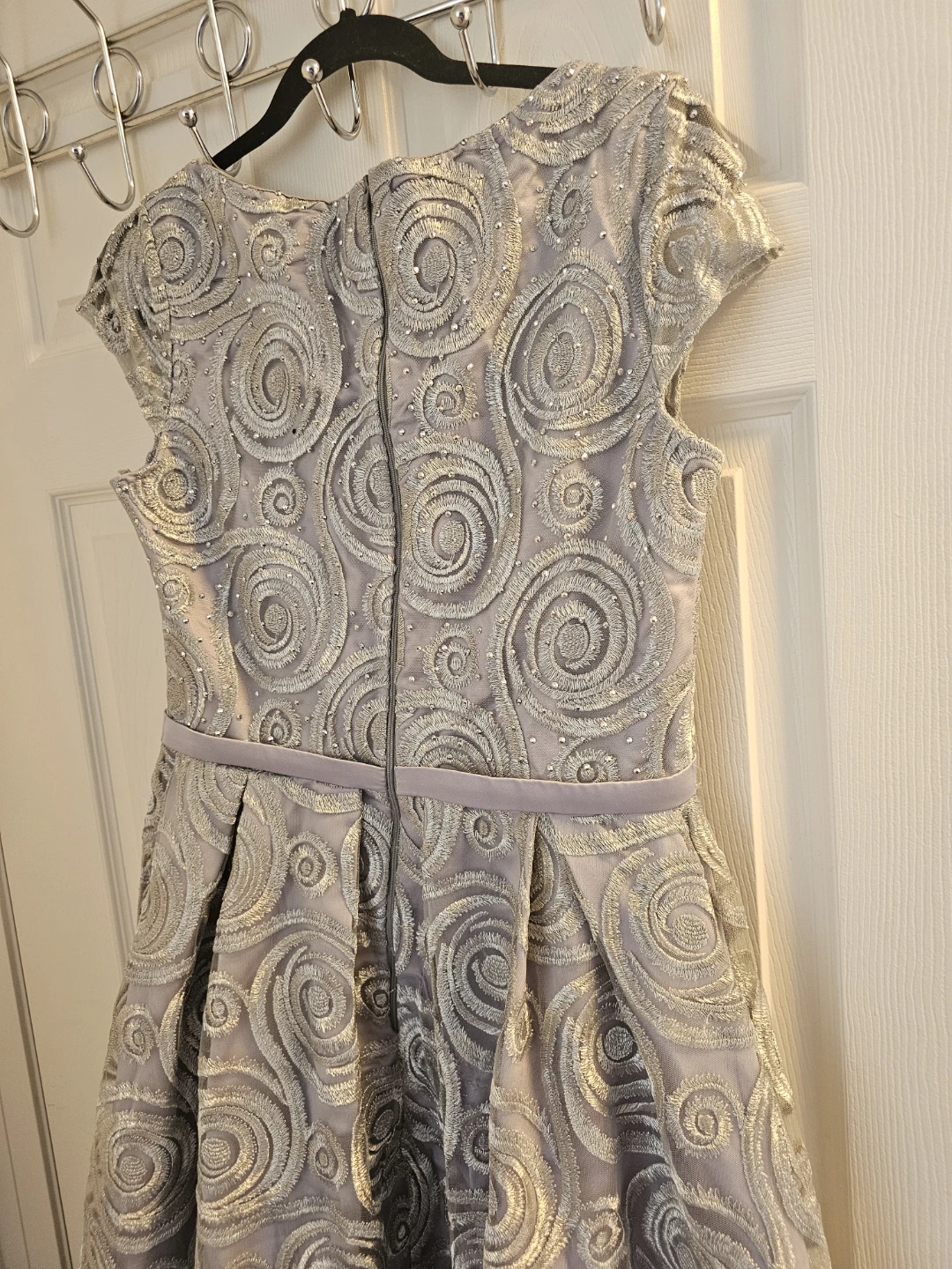 Grey Embroidered Cap Sleeve Formal Dress - photo 5